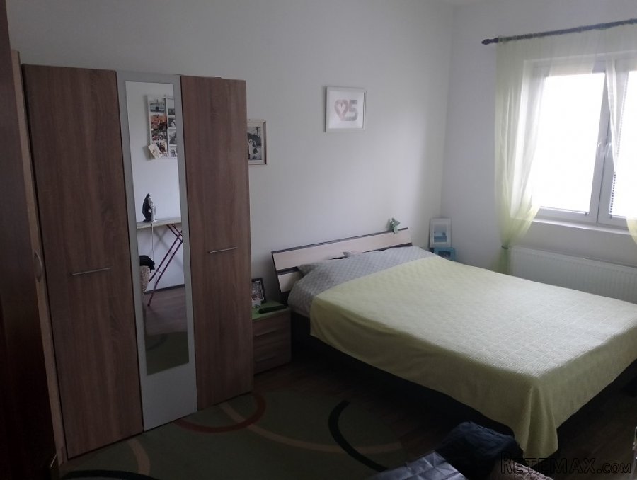 Prodajem kucu u Staroj Pazovi - 6