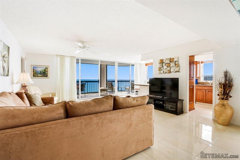 2 bedroom Residence For Sale: Singer.. - 2