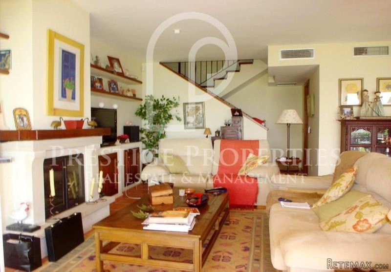 Charming terraced house on the sea front - 2