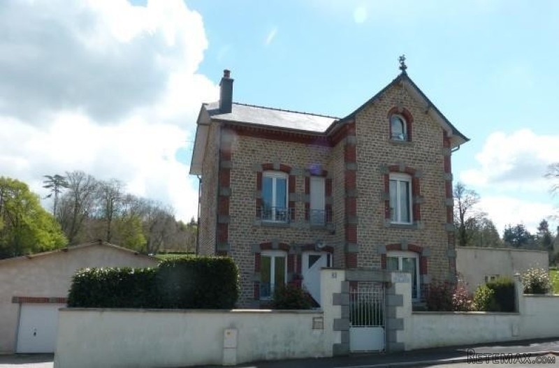 Superb Impressive Detached House