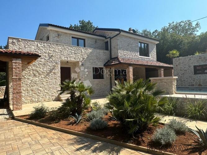 OTOK KRK - KAMENA VILA S BAZENOM - 3