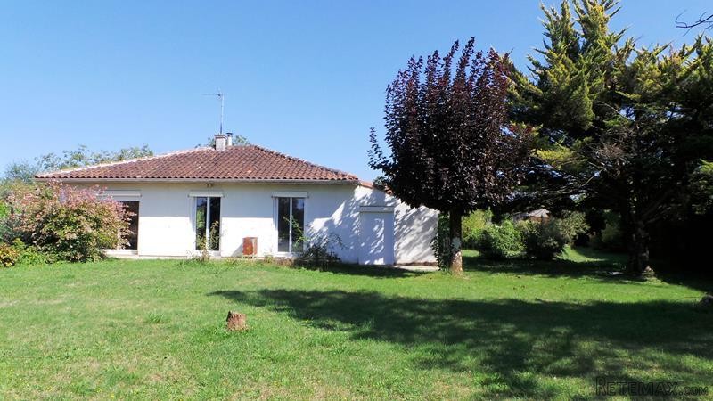 Single Storey House Near The Popular..