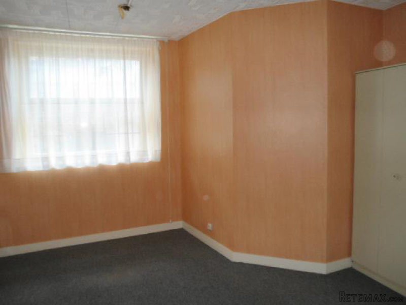 Two-Storey Town House For Sale In North.. - 2