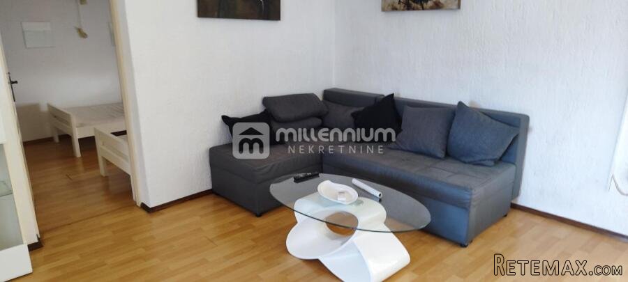Rastočine,kuća u nizu, 160m2, terasa