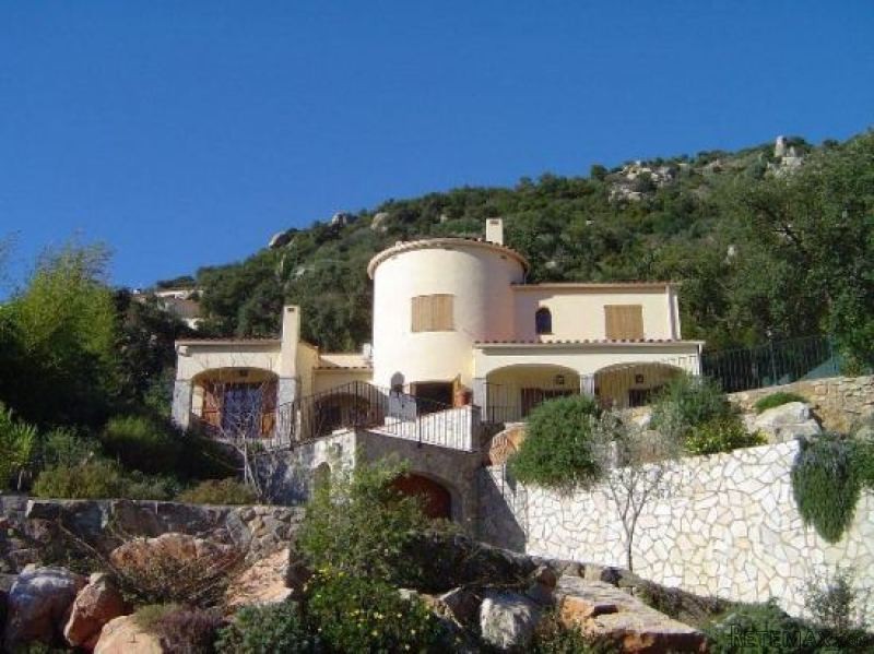Mediterranean Style Villa With Private..