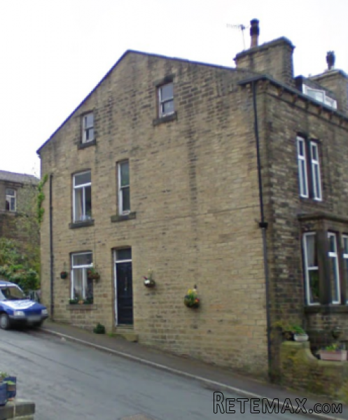 4 bedroom, End Of Terrace House house..
