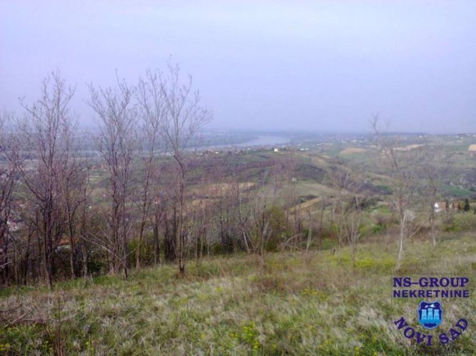 Prodajem građevinsko zemljište - 2