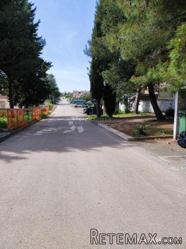 Objekt sa tri zasebna stana, tražena lokacija kraj mora - 3