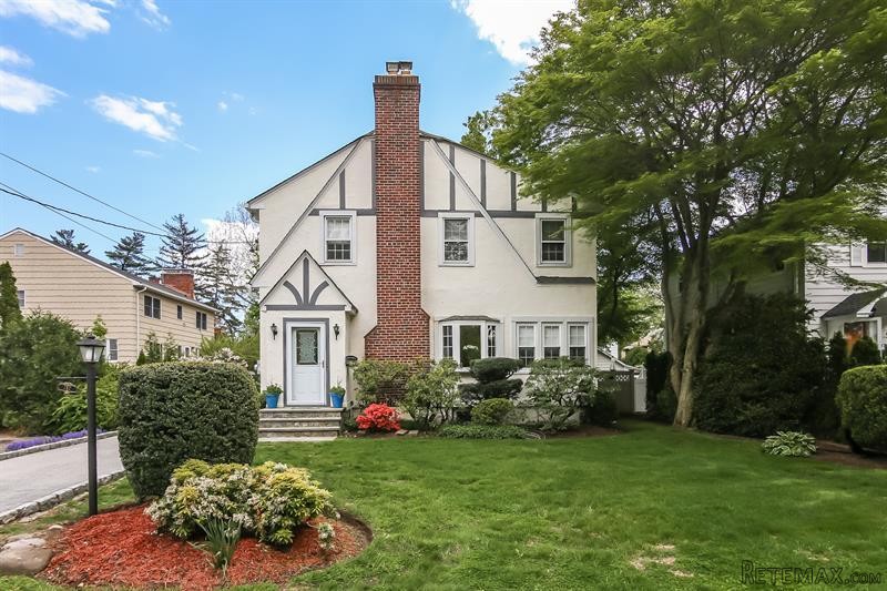 3 bedroom House For Sale: 152 Webster..