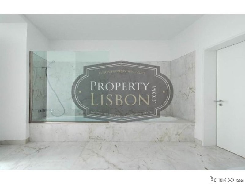 5 Bedrooms - Apartment - LISBON - For..