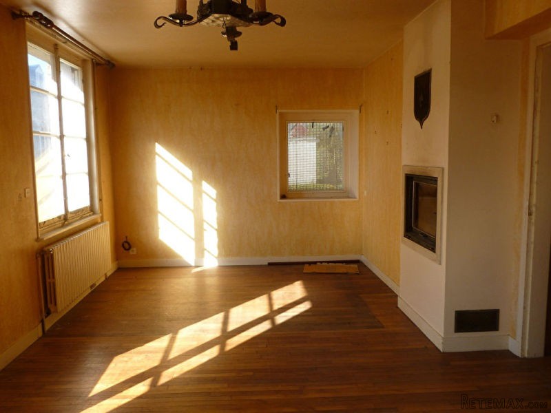 Nice Village House in Great Location - 2