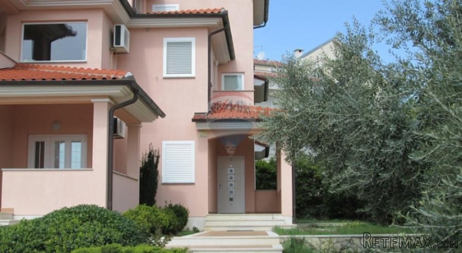 Premantura, Kuća sa 5 apartmana - 4