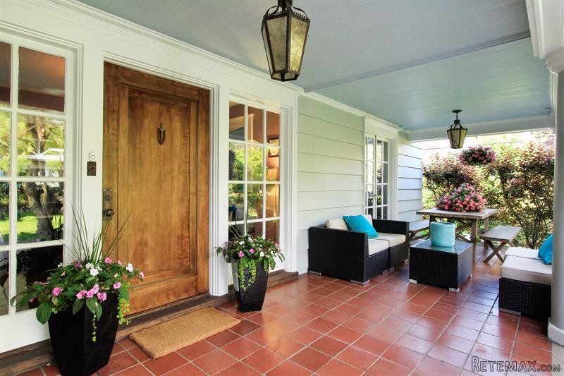 4 bedroom House For Sale: 16 Monroe.. - 2