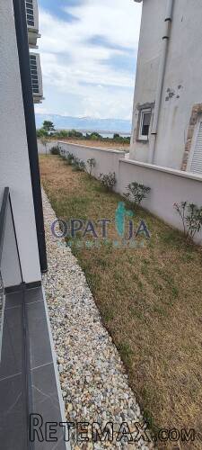 Vir,Nova zgrada sa četiri apartmana,400m do mora - 9