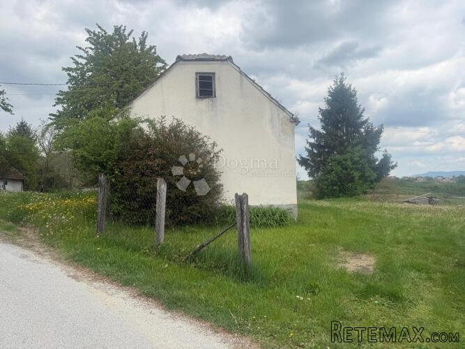 KUĆA + ZEMLJIŠTE 1330 m2 - POTENCIJAL - 2