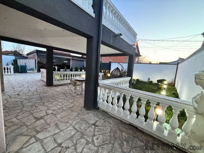 Palilula-Borca 220m2+75m2 na 6.5ari placa - 2