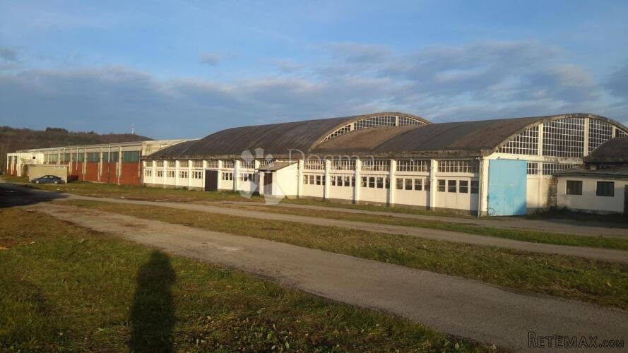 Poslovni kompleks bivše pilane u Josipdolu - 2