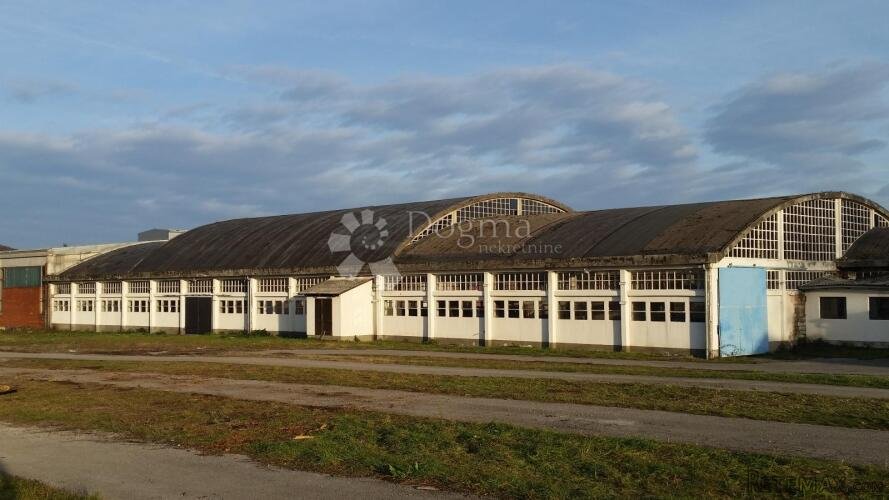 Poslovni kompleks bivše pilane u Josipdolu - 3