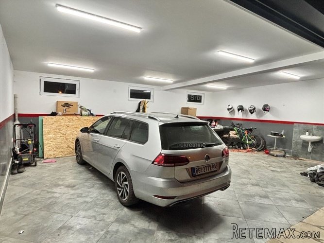Palilula-Borca 220m2+75m2 na 6.5ari placa - 5