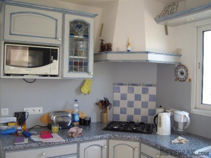 Modern Property Within Walking Distance.. - 2