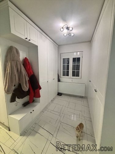 Palilula-Borca 220m2+75m2 na 6.5ari placa - 9