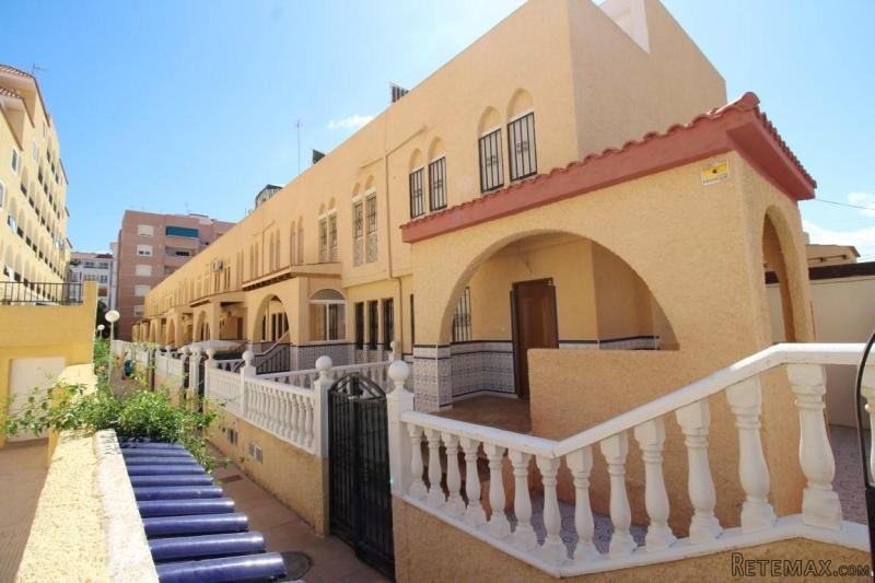 3 Bedrooms - Property - Alicante - For..
