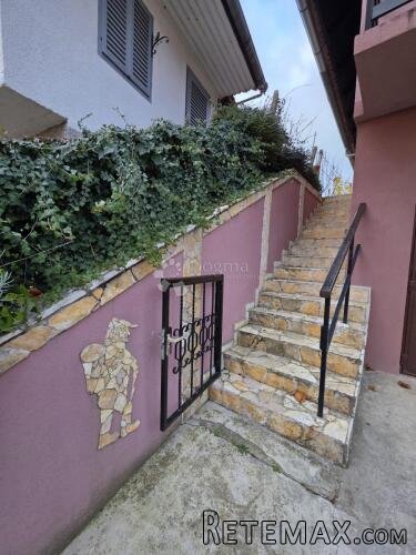 Vikend kuća s vinogradom i velikom terasom – mirna i prirodn - 2