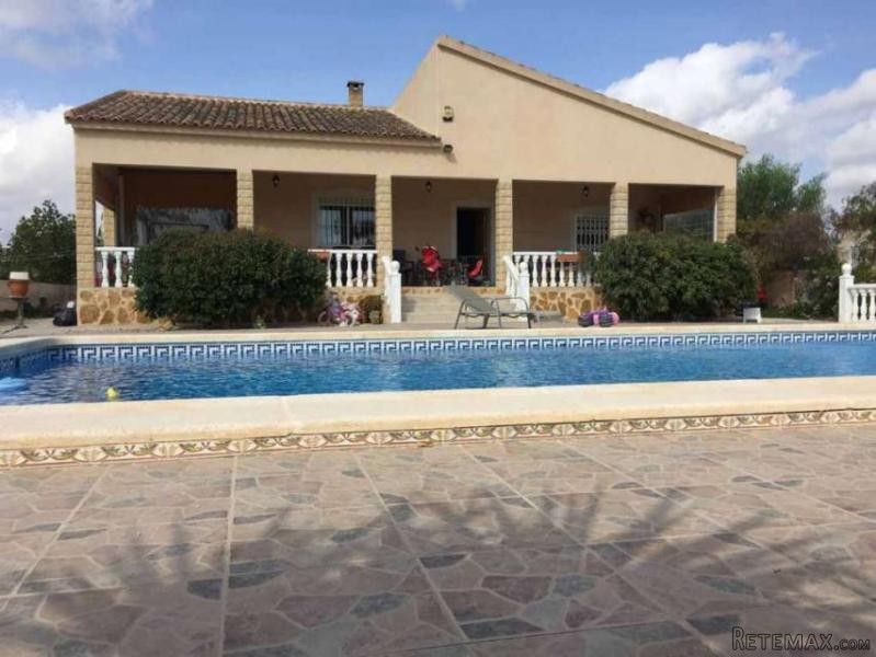 4 bedroom villa with pool and guest.. - 2