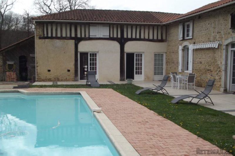 5 Bedrooms - House - Midi-Pyrenees -.. - 2