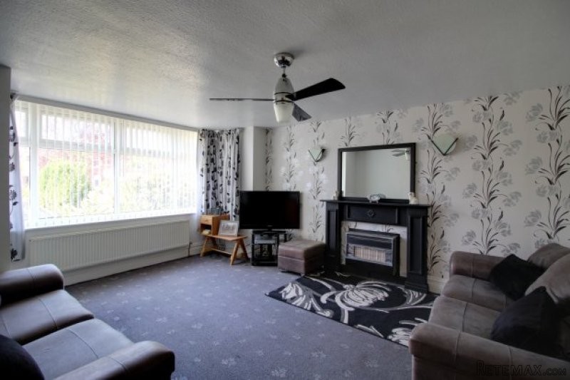 3 bedroom, Semi-detached House house.. - 2