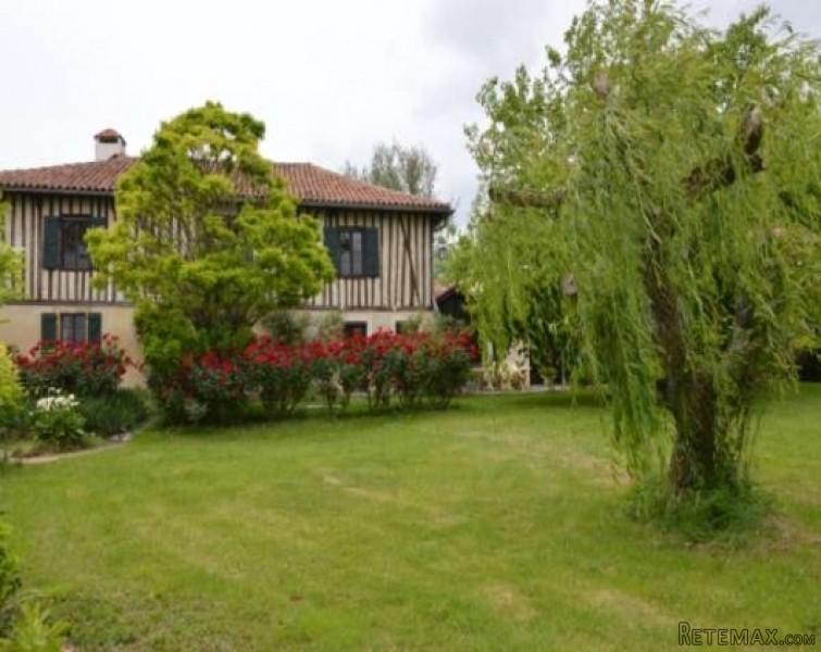 Maison De Maire Set On 1.6 Hectares Of.. - 2