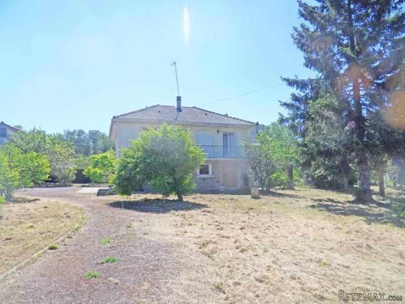 4 Bedroom Village House With Garden.. - 2