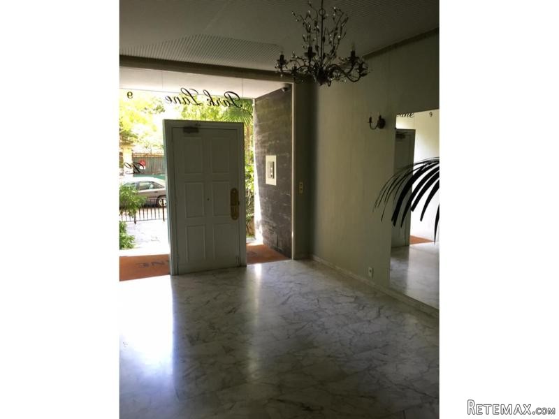 Modern And Bright 1 Bed In Centre Ville - 2