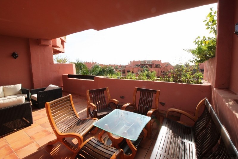 3 Bedrom Middle Floor Apartment - 2
