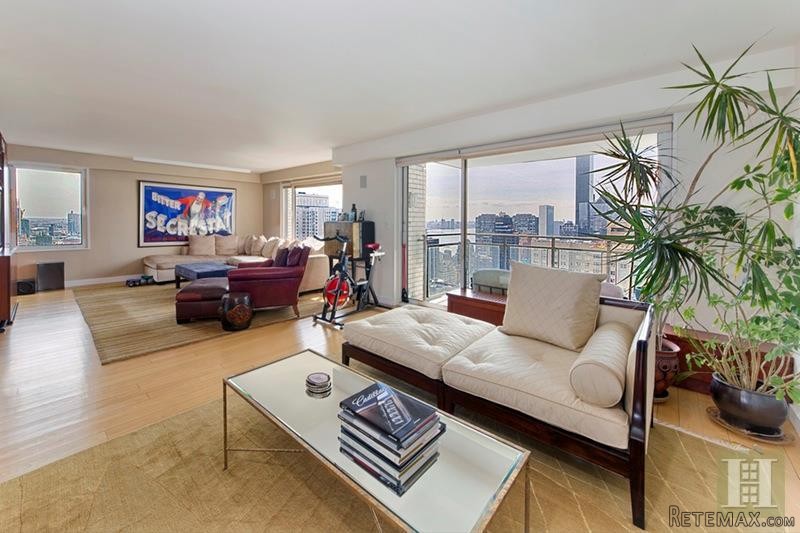 3 bedroom Apartment For Sale: 303 EAST.. - 2