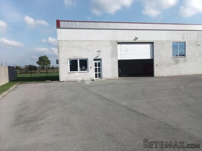 Poslovno-skladišni kompleks uz obilaznicu! - 3