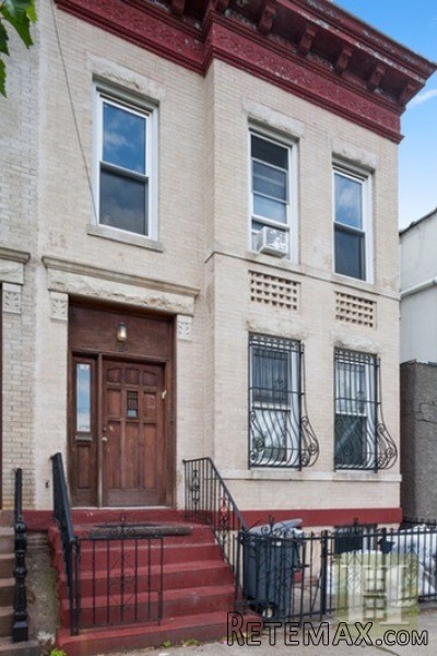 4 bedroom Town House For Sale: 1715.. - 2