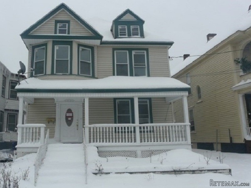 17 Eagle Street Schenectady, NY, 12307..