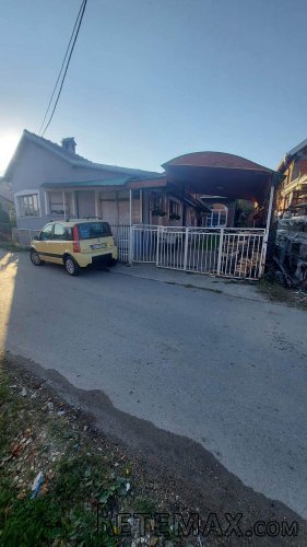 Na prodaju dve kuce -Kragujevac - 7