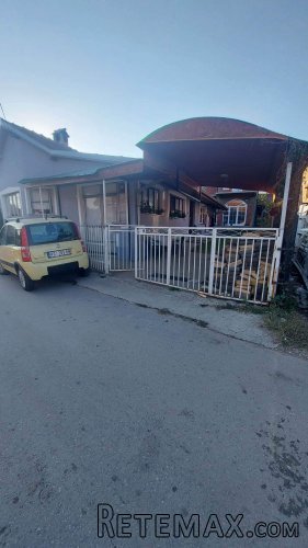Na prodaju dve kuce -Kragujevac - 8