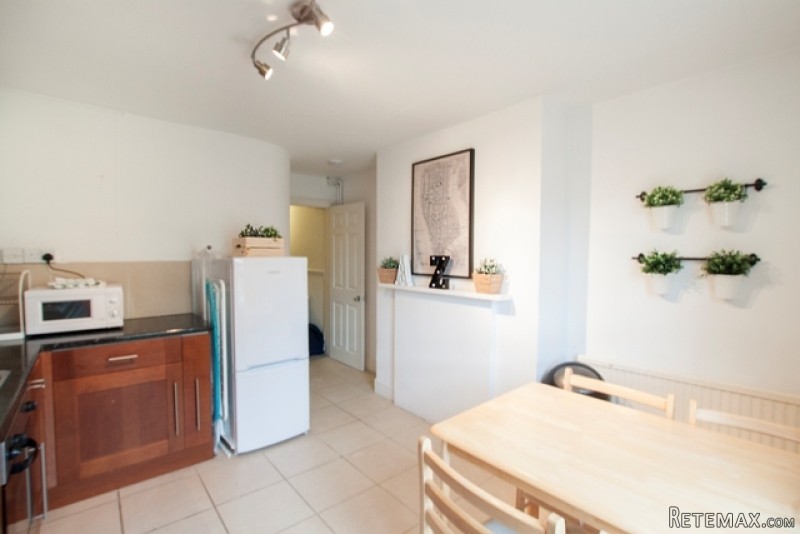 Single with double bed near East Putney.. - 2