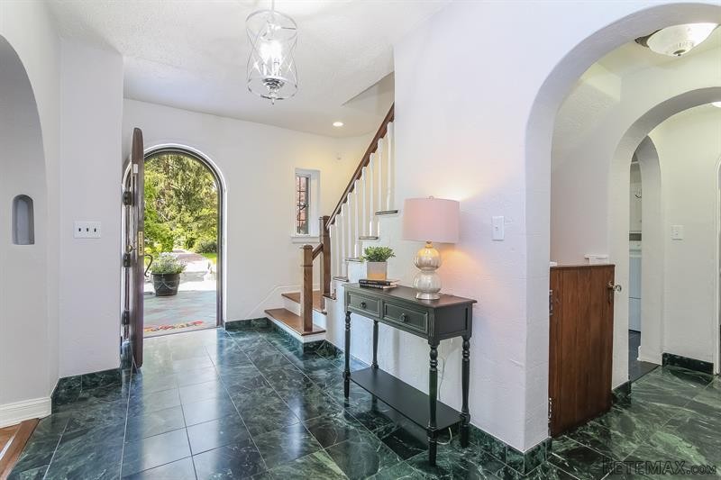 4 bedroom House For Sale: 126 Millard.. - 2
