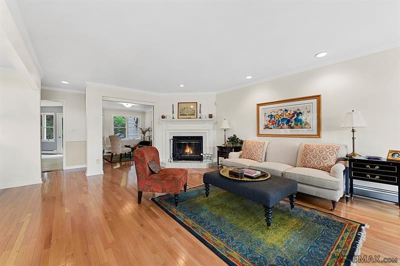 2 bedroom House For Sale: 12 Lowell.. - 2