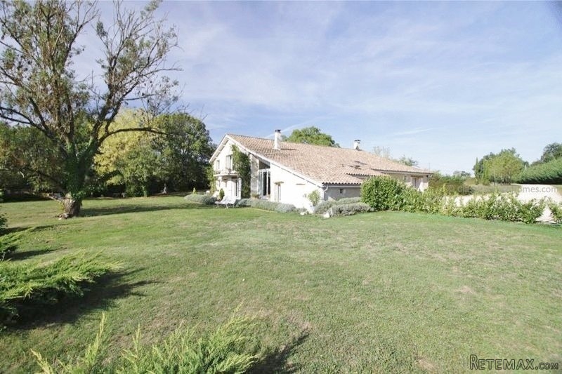 Sensational Barn Conversion close to.. - 2