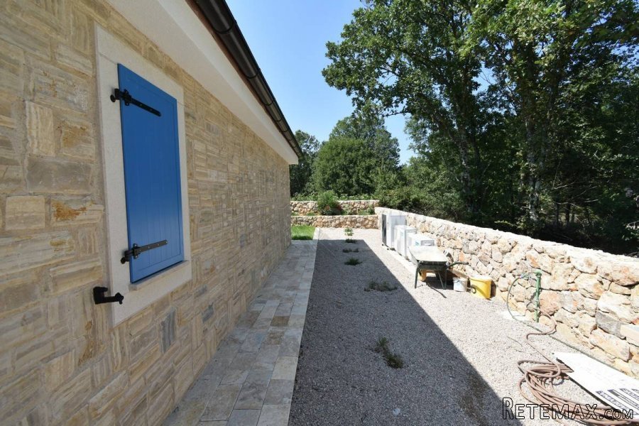 Šarmantna vila u okolici Malinske! - 12