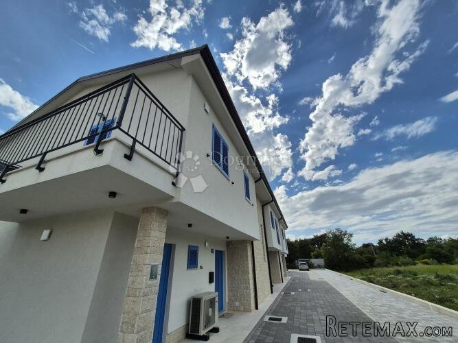 Dvoetažni stan u novogradnji Umag (stan D)