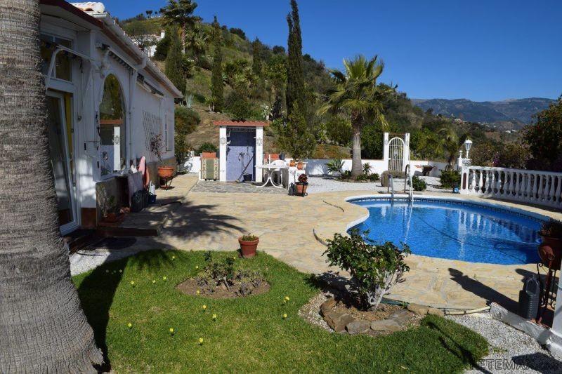 Chalet for Sale in Arenas 420.000.. - 2