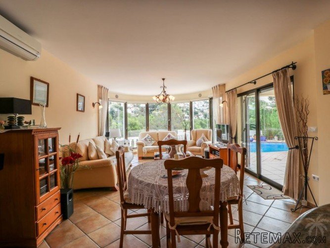 Very well maintained villa in Benissa Costa, reduced from.. - 5