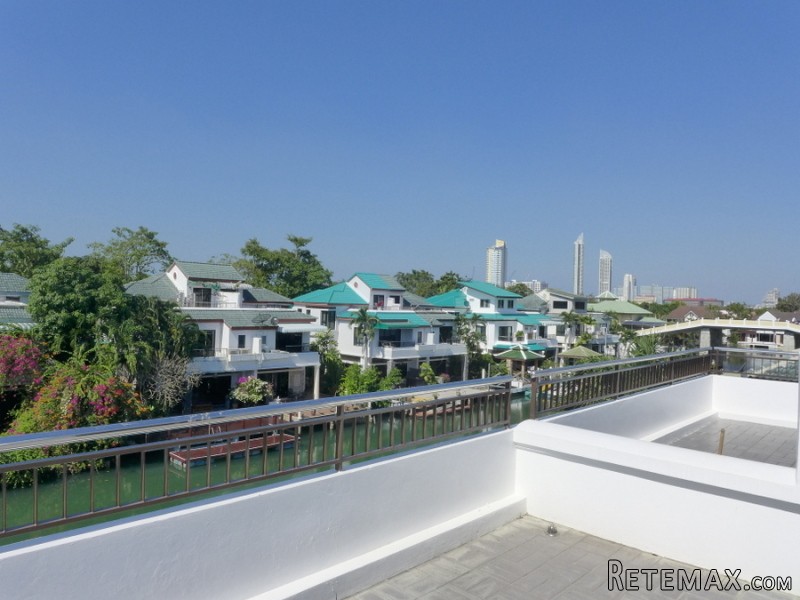 Jomtien Yacht Club - Newly renovated.. - 2