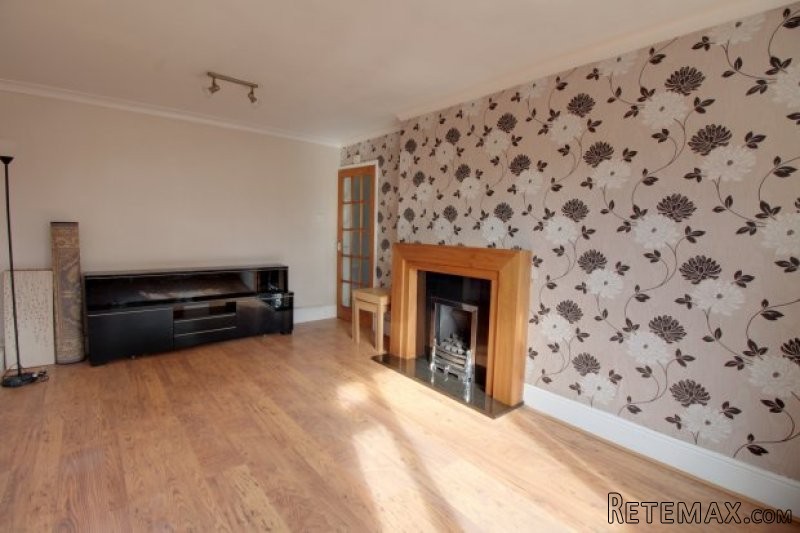 2 bedroom, Flat house for sale - 2
